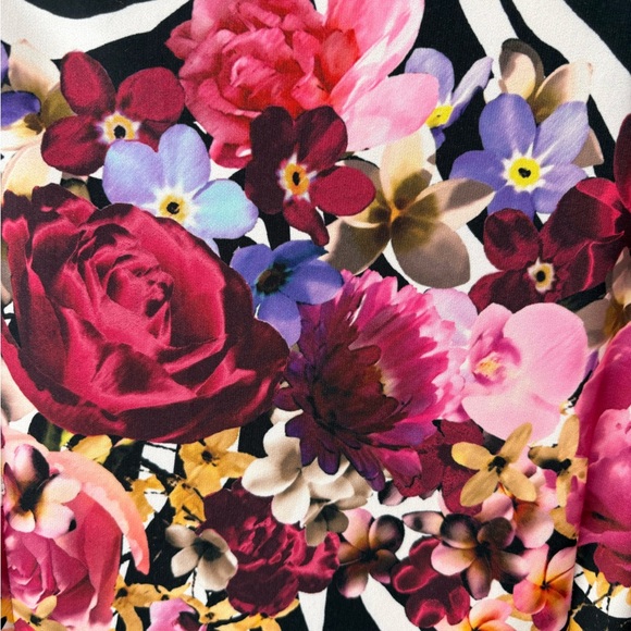 Boston Proper Black and White Zebra Top with Pink Floral Design - Picture 5 of 9